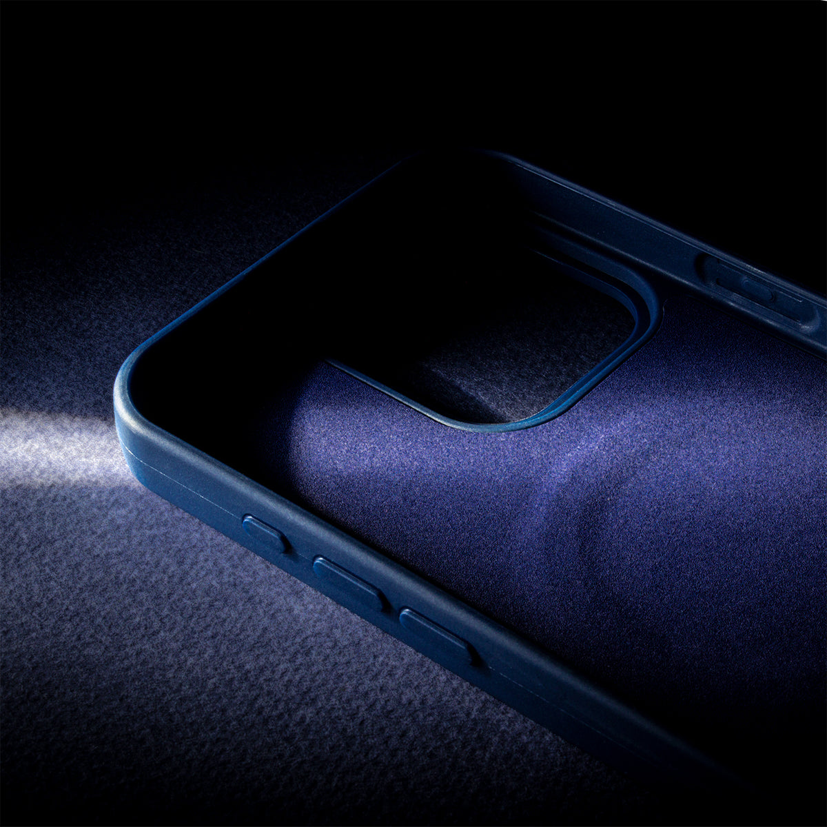 Nakładka Loop Thin Mag do iPhone 14 Pro 6,1" ciemnoniebieska